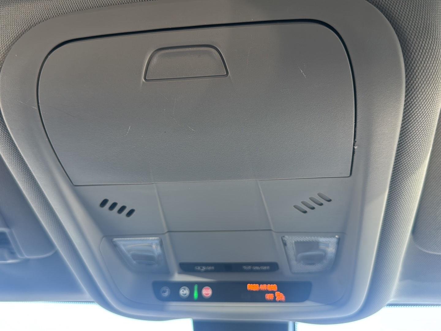 Used 2020 Smokey Quartz Metallic GMC SLE image 19