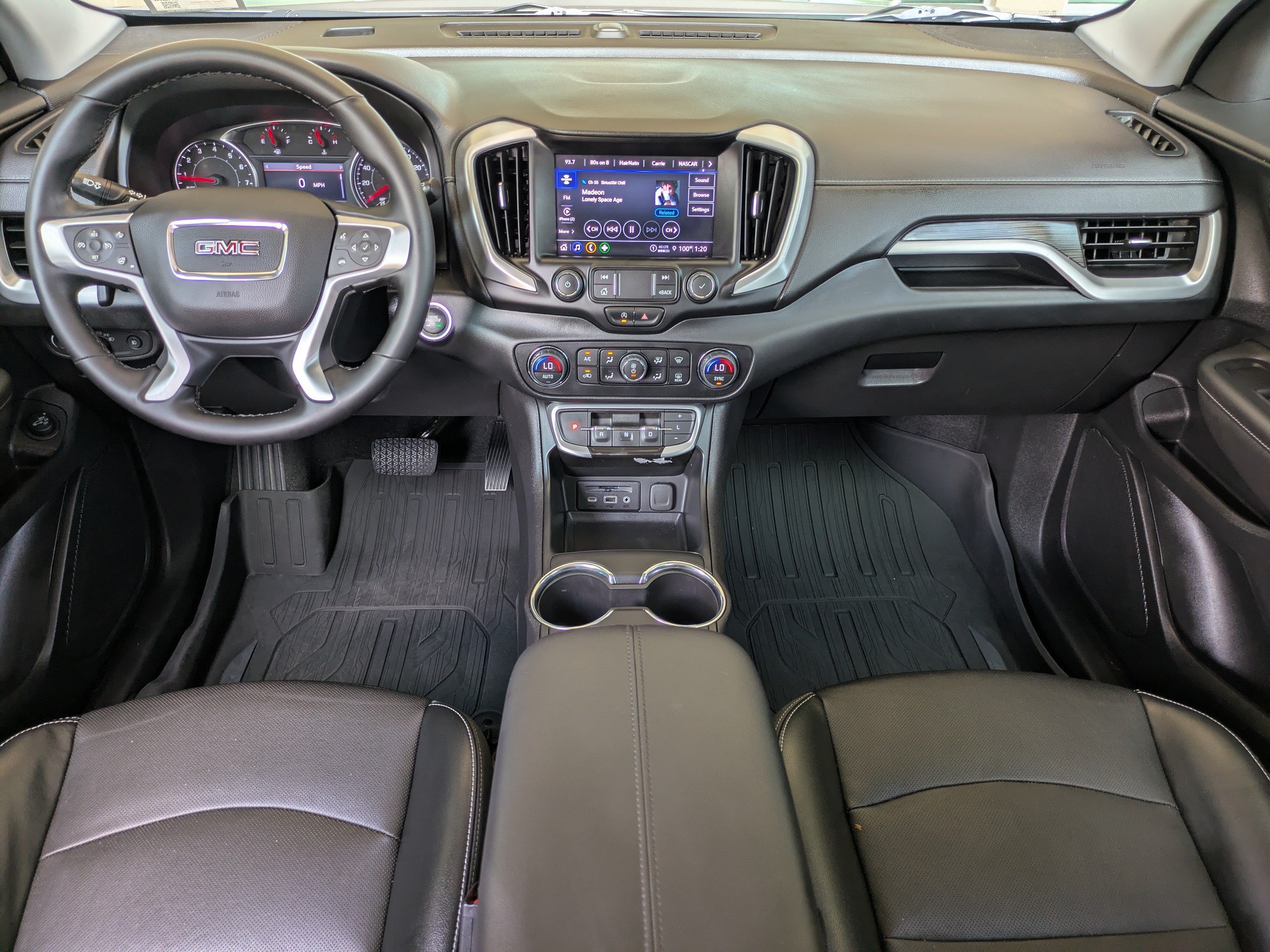 2023 GMC Terrain SLT - Photo 14