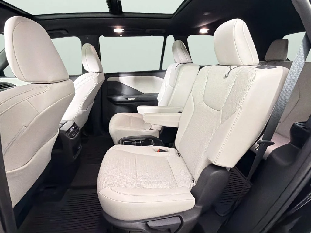 2025 Lexus TX Premium - Photo 27