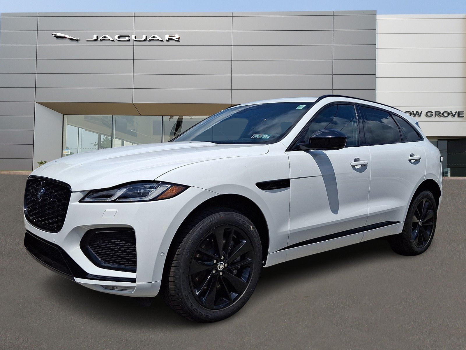 2026 Jaguar F-PACE P250 R-Dynamic S's photo