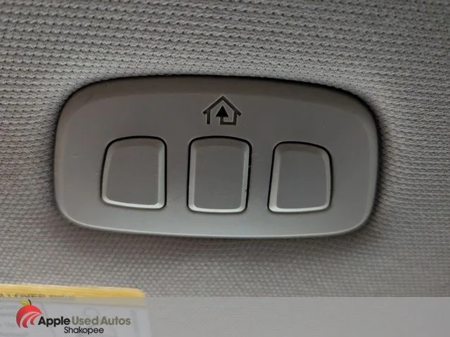 Used 2018 White Ford Limited image 34
