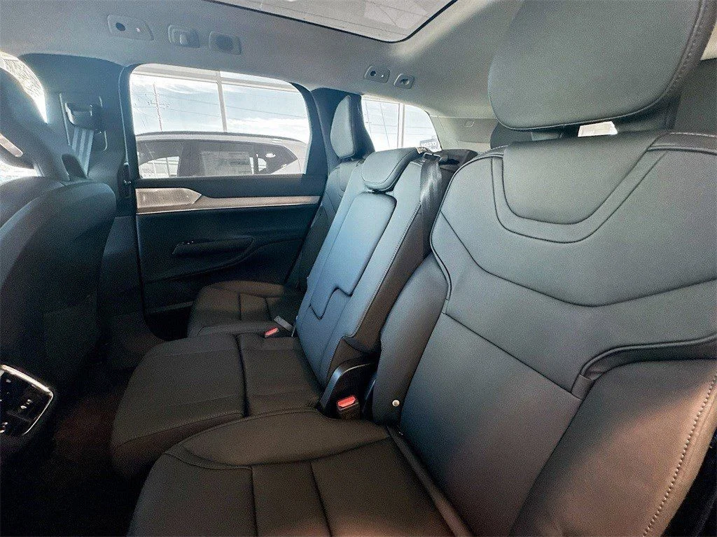 2025 Volvo EX90 Ultra - Photo 29