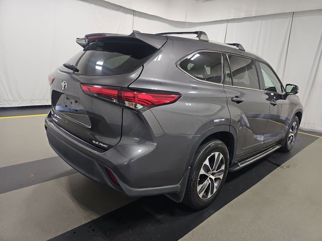 Used 2022 Gray Toyota XLE image 2
