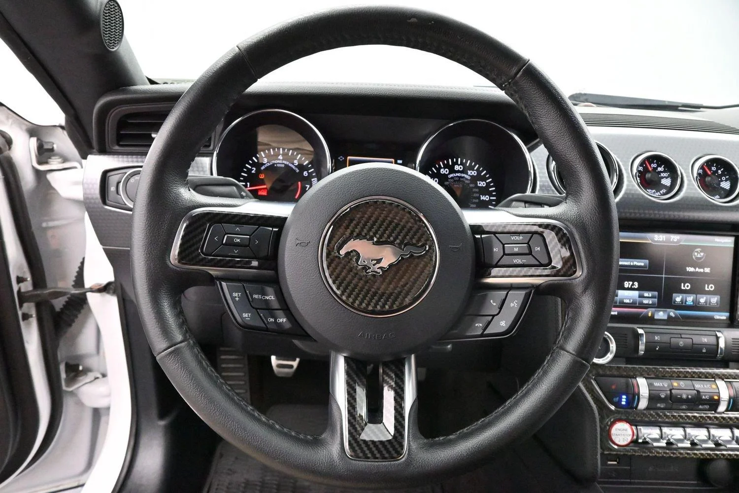 Used 2015 Oxford White Ford GT Premium image 15