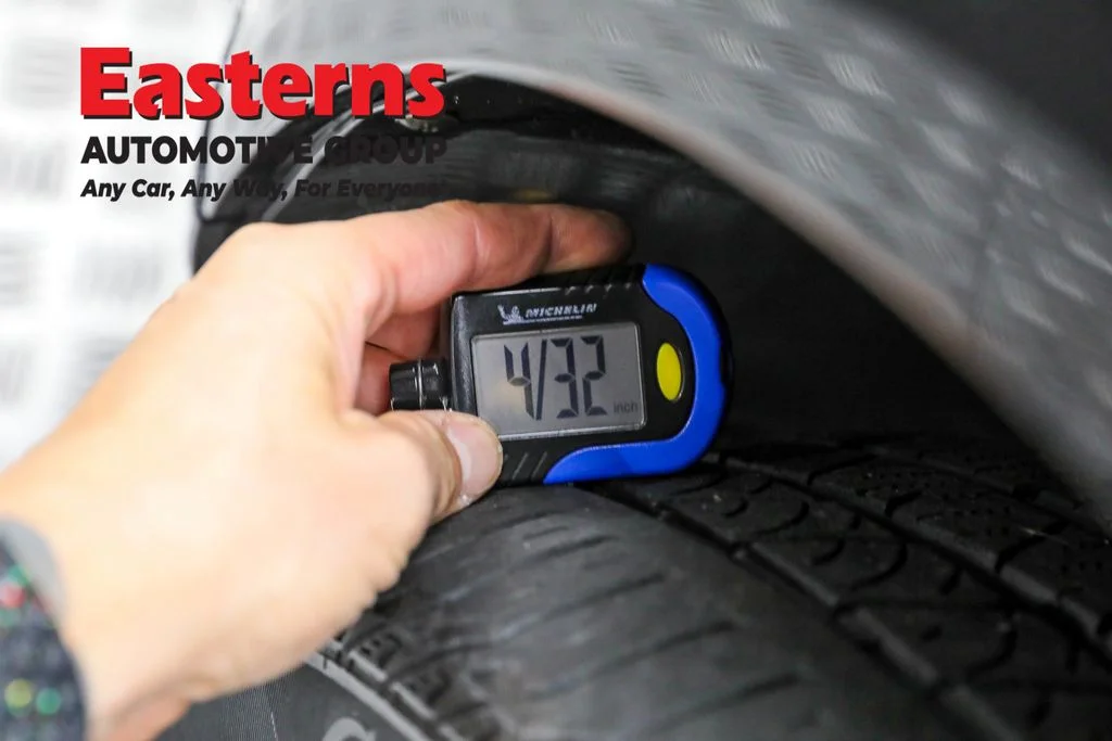 Used 2019 Black Volvo T5 Momentum image 27