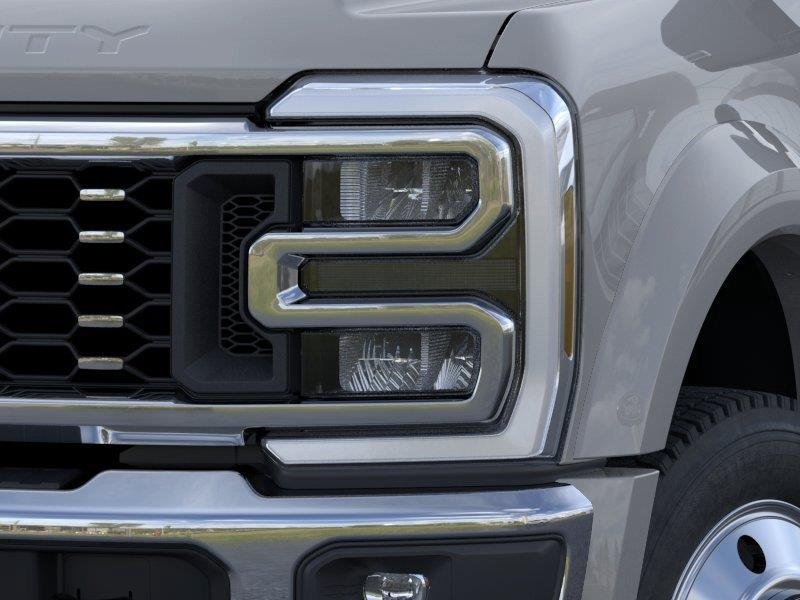 New 2026 Avalanche Ford F-450® Lariat® image 18