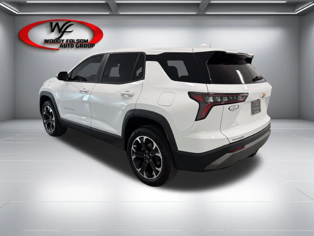 Used 2025 White Chevrolet LT image 6