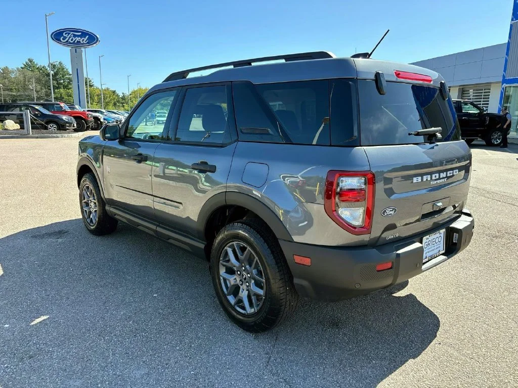 Used 2026 Gray Metallic Ford Big Bend image 5
