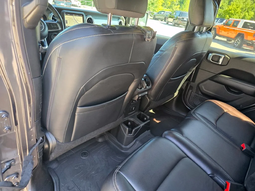 Used 2022 Gray Jeep Unlimited Sahara image 24