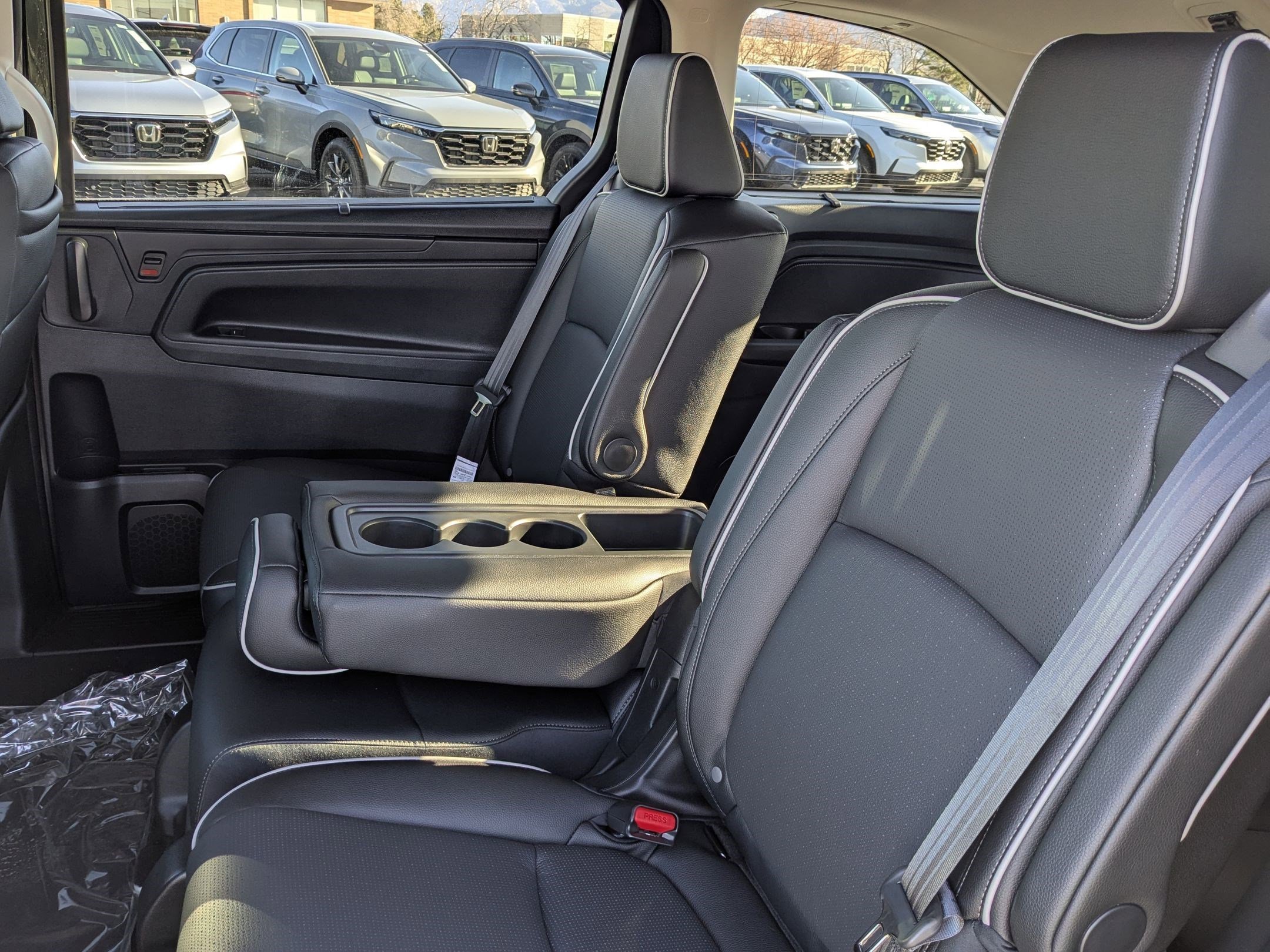 2026 Honda Odyssey Elite - Photo 16