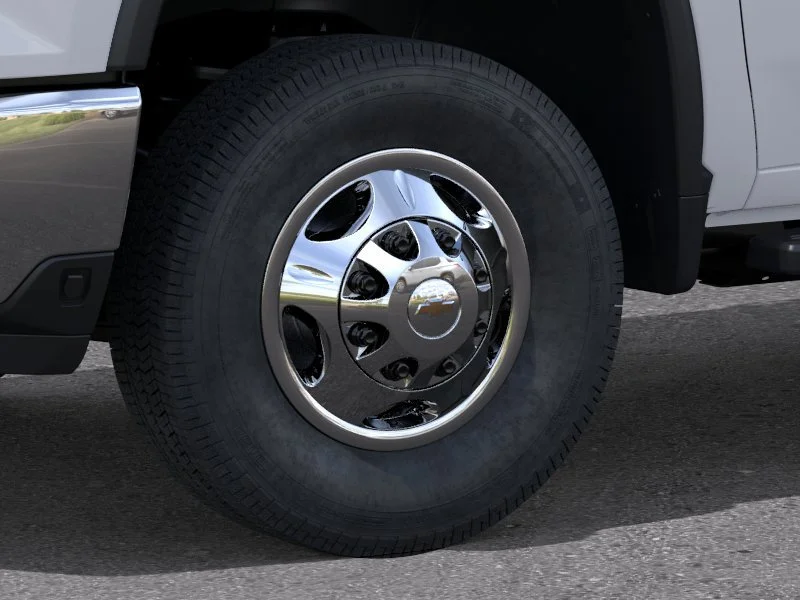 New 2026 Summit White Chevrolet Work Truck image 10