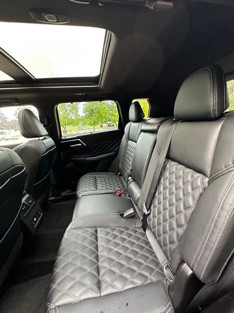 2023 Mitsubishi Outlander SEL Black Edition - Photo 15