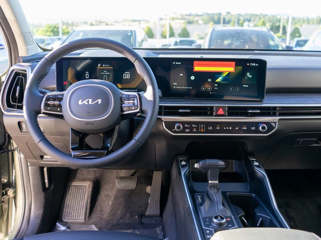 2025 Kia Sorento X-Line EX - Photo 15