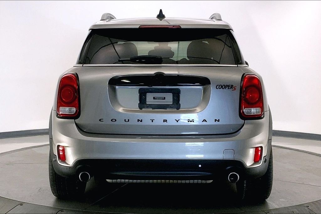 Used 2020 Melting Silver Metallic MINI Signature image 3