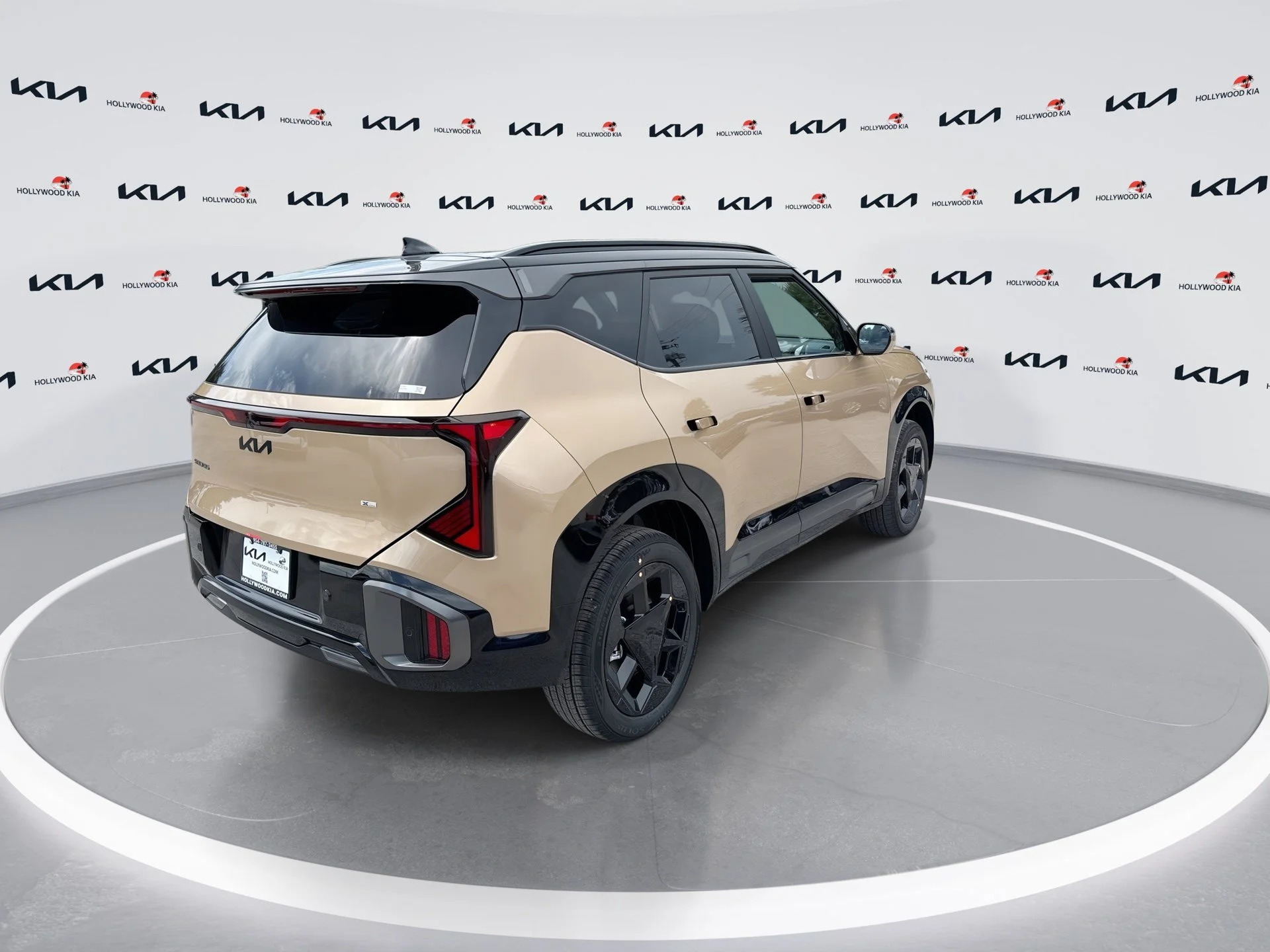 New 2027 Terrain Brown / Black Roof Kia X-Line S image 8