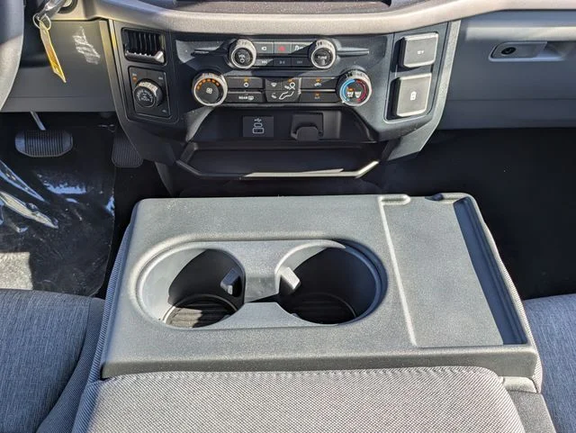 New 2026 Carbonized Gray Metallic Ford XLT image 19