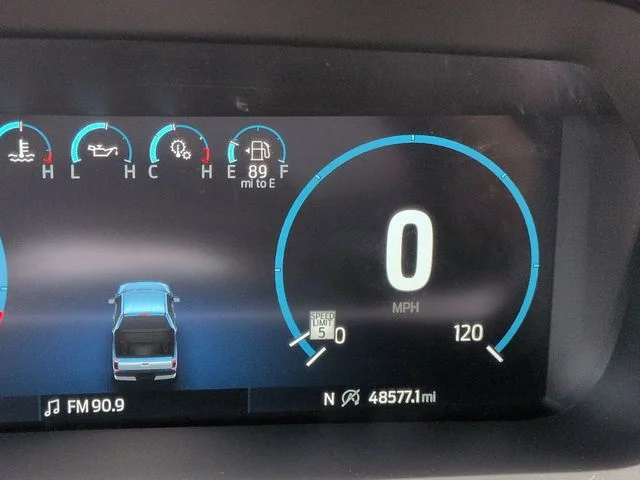 Used 2023 Gray Ford Lariat image 29