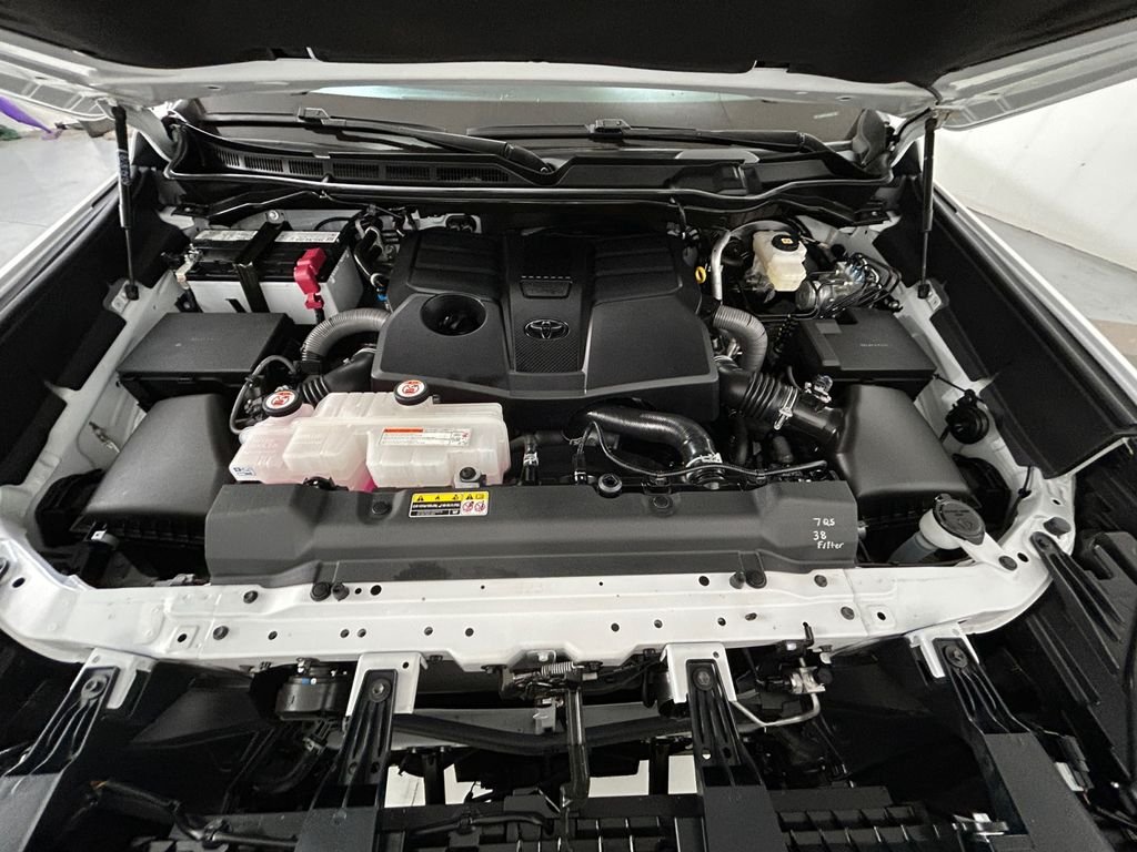 2023 Toyota Tundra Limited - Photo 21