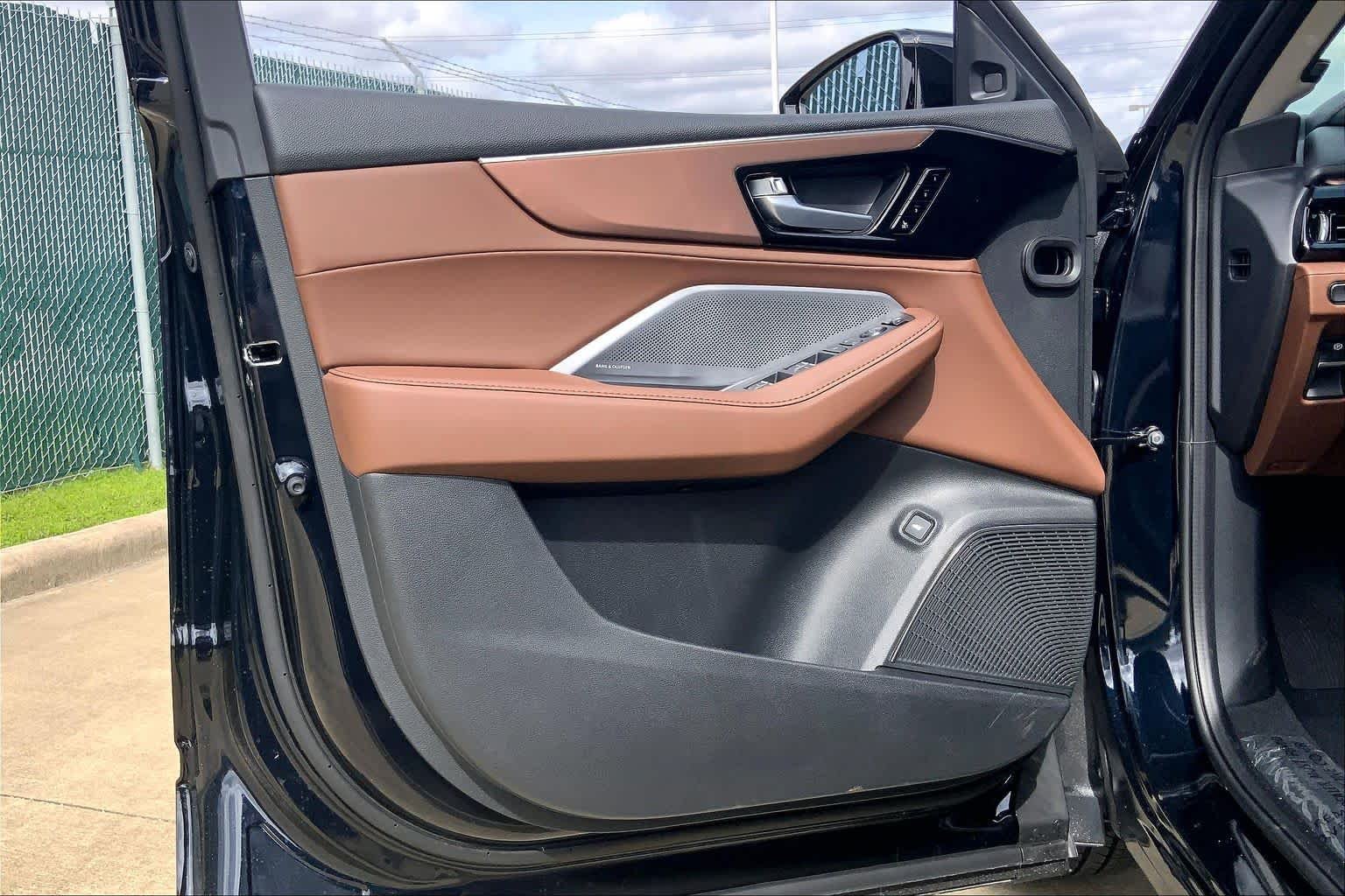 New 2026 Majestic Black Pearl Acura w/Technology Package image 10