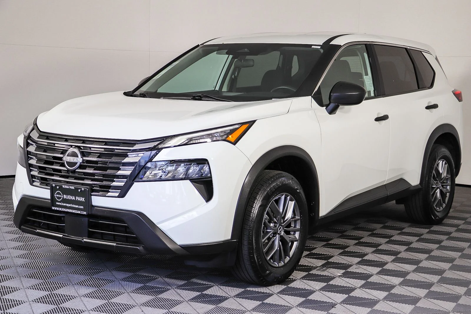 Used 2024 White Nissan S image 3