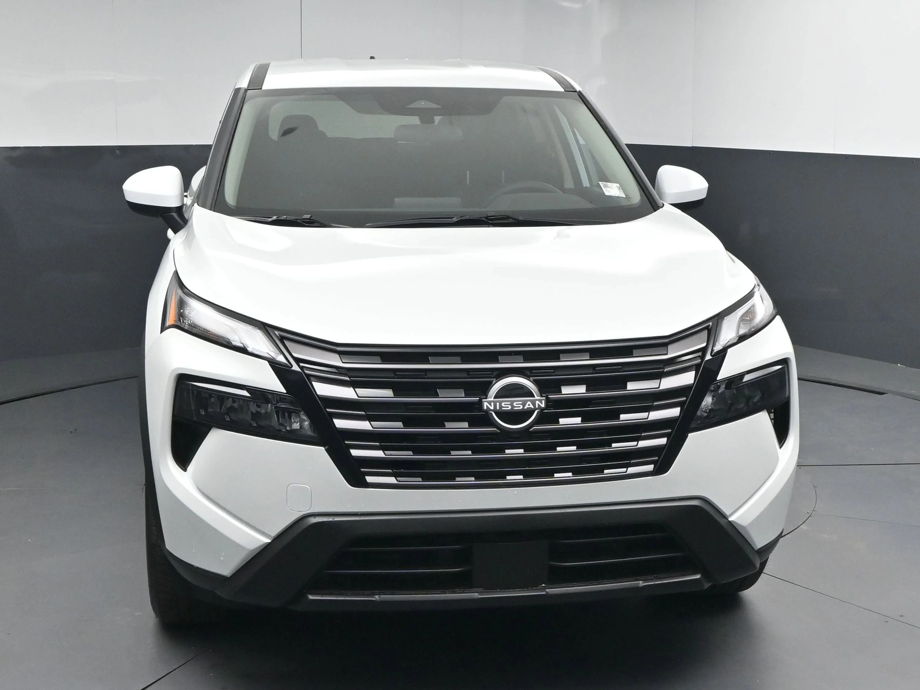 New 2026 Everest White Pearl TriCoat Nissan SV image 2
