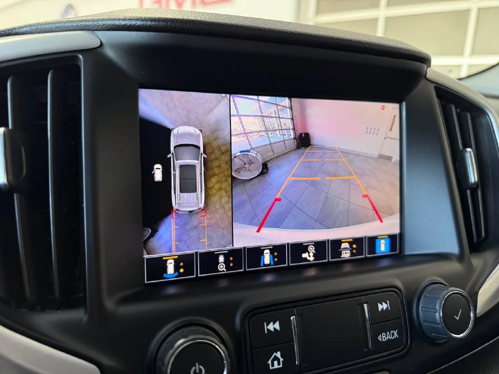 2023 GMC Terrain SLT - Photo 19