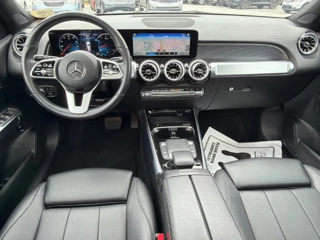Used 2022 Black Mercedes-Benz GLB 250 image 23
