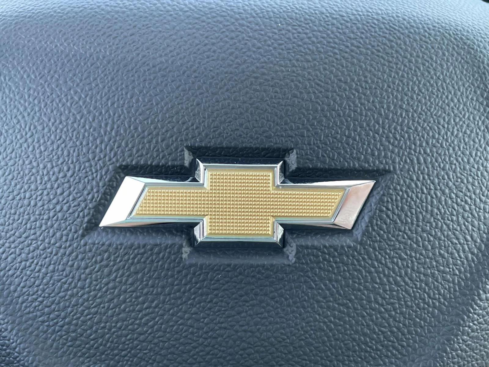 New 2026 Summit White Chevrolet LT image 29