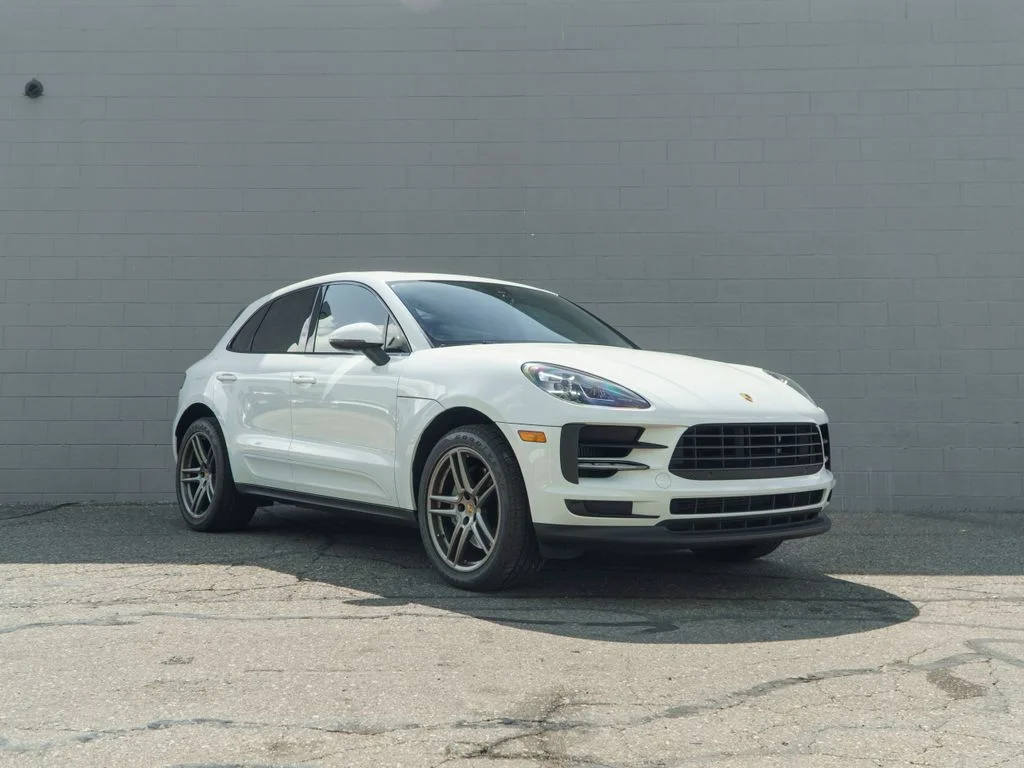 Used 2019  Porsche S image 9