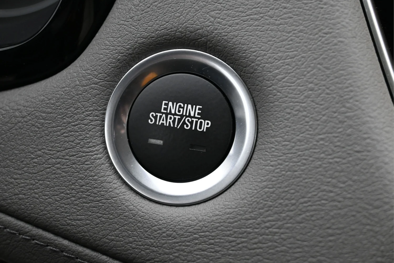 Used 2024 White Cadillac Premium Luxury image 18