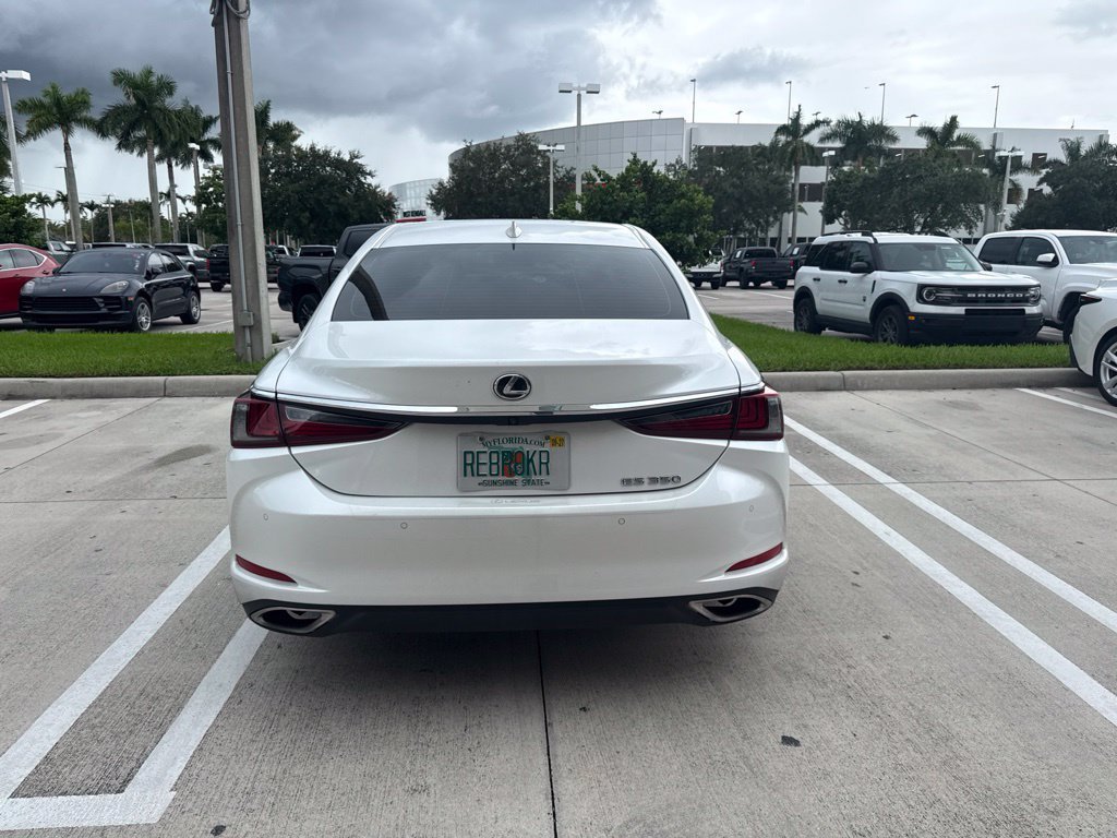Used 2025 White Pearl Lexus ES 350 image 7