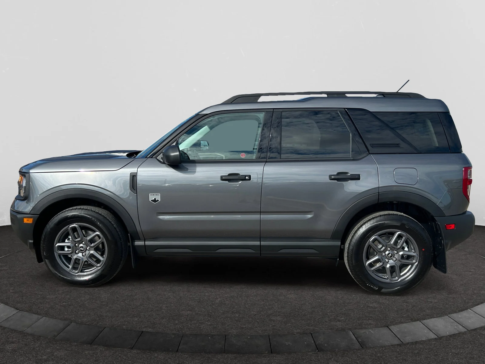 New 2026 Carbonized Grey Metallic Ford Big Bend image 2