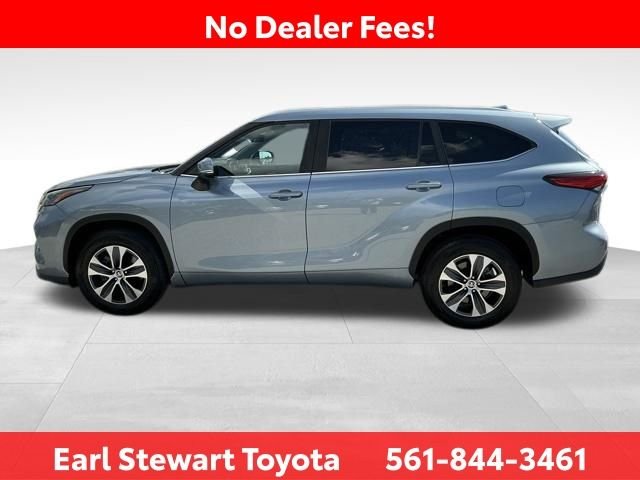 Used 2023 Blue Toyota XLE image 7