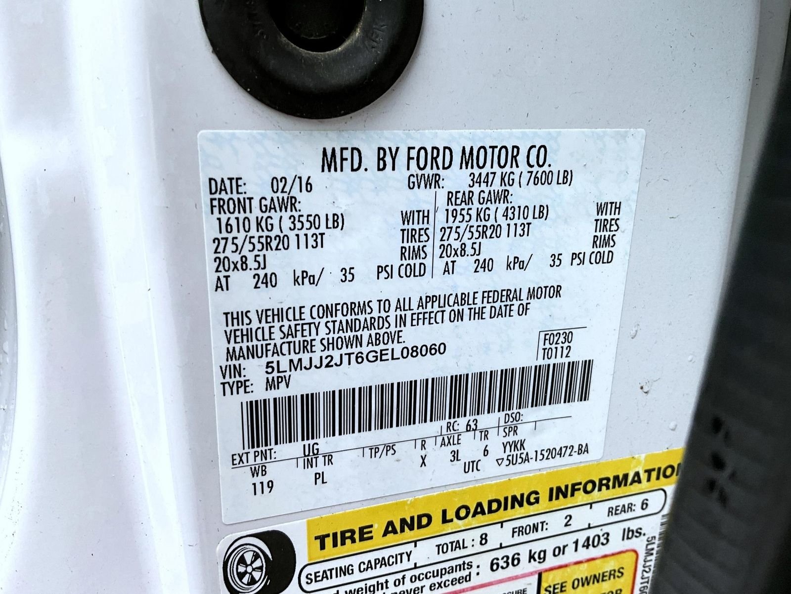 Used 2016 White Lincoln Select image 27