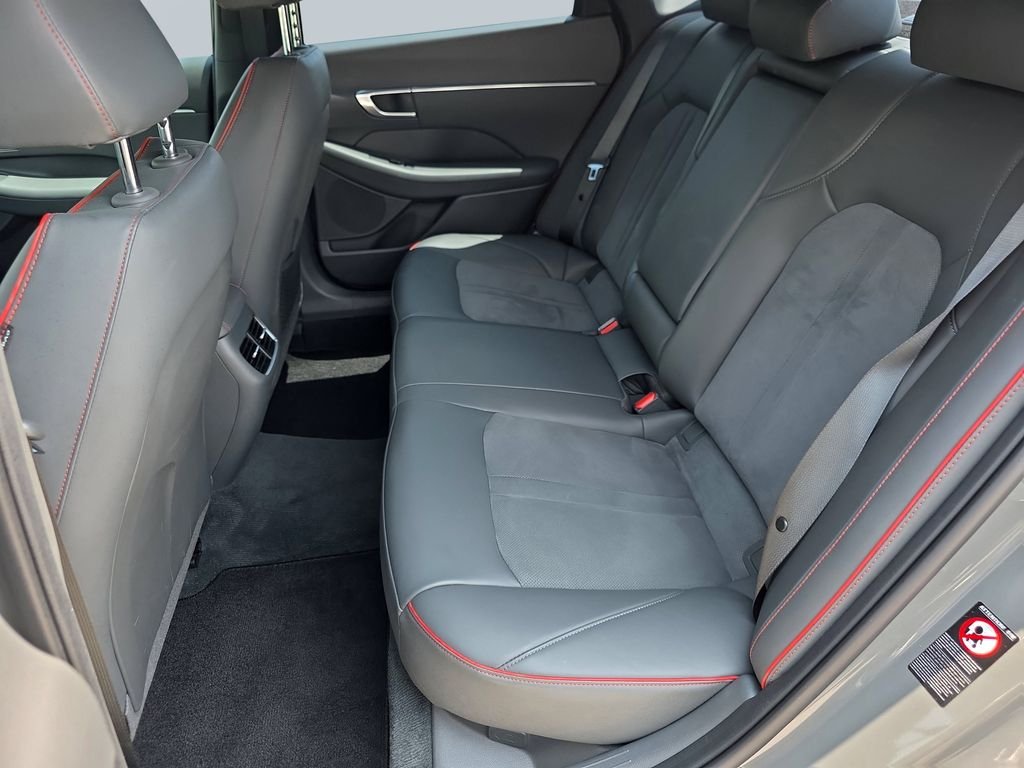 Used 2022 Hampton Gray Hyundai SEL Plus image 22