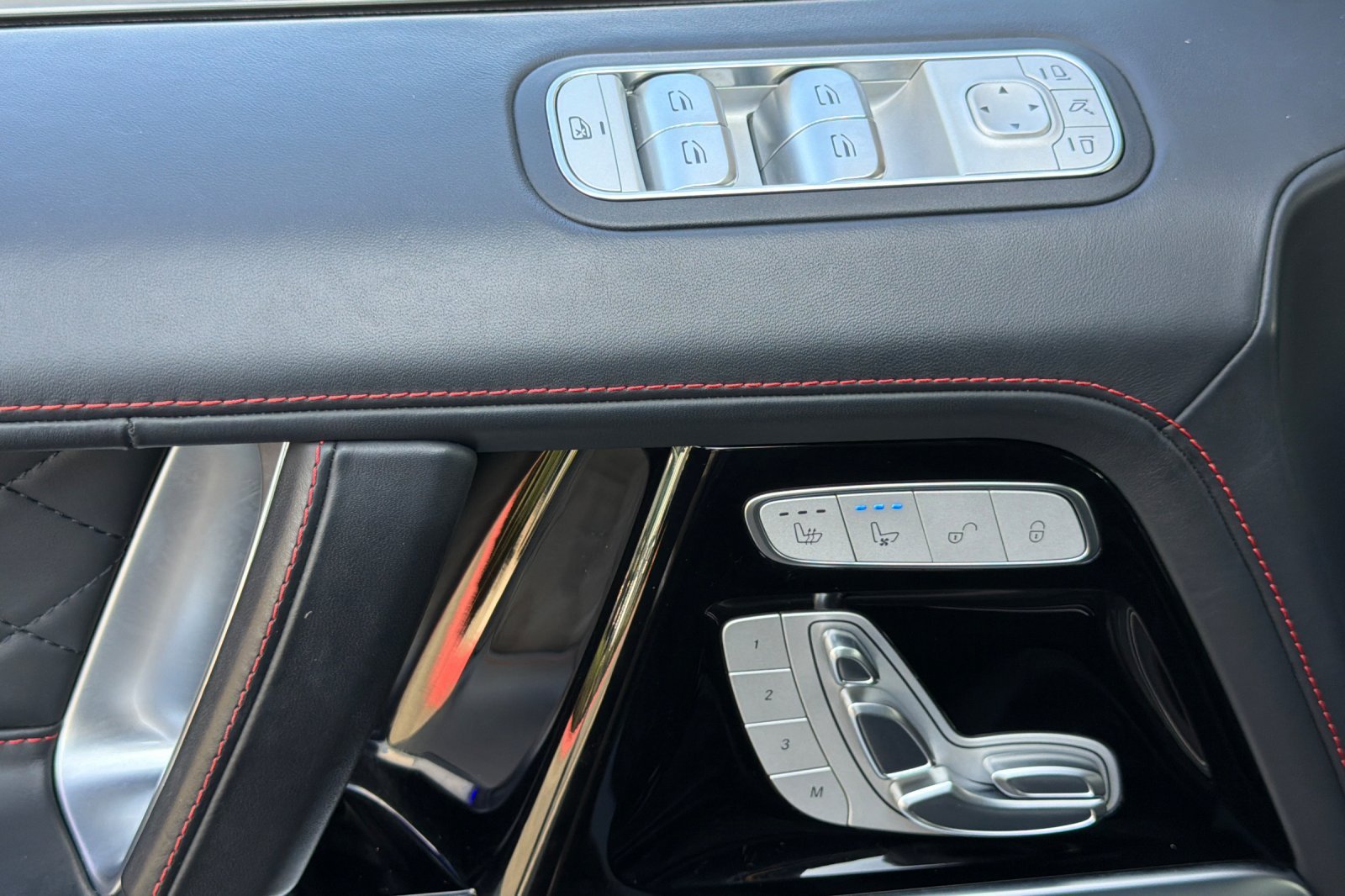 Certified Used 2022 Gray Mercedes-Benz G 63 AMG® image 27