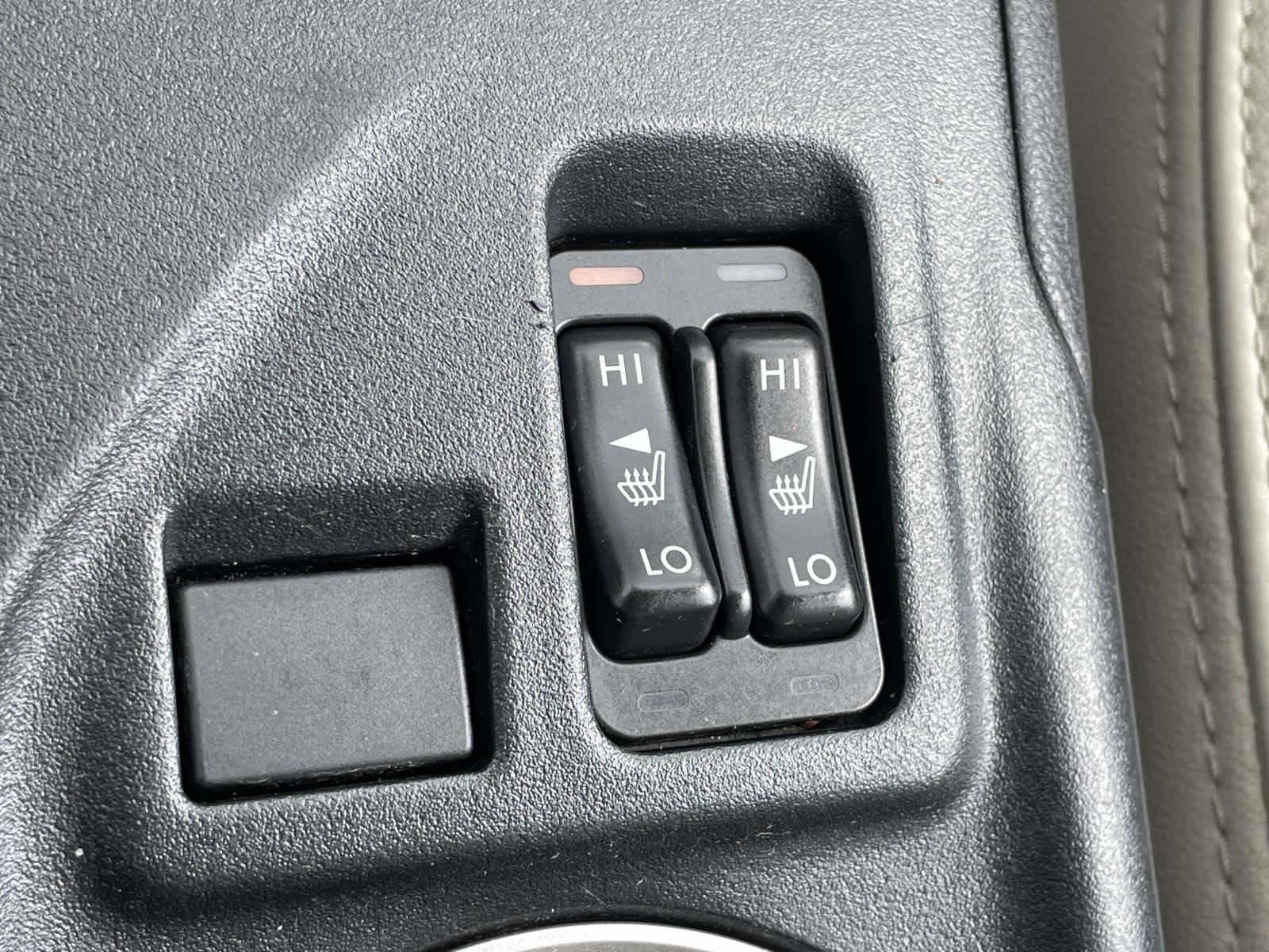 Used 2019  Subaru Limited image 32