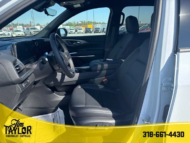 New 2027 Polar White Tricoat Chevrolet LT image 11
