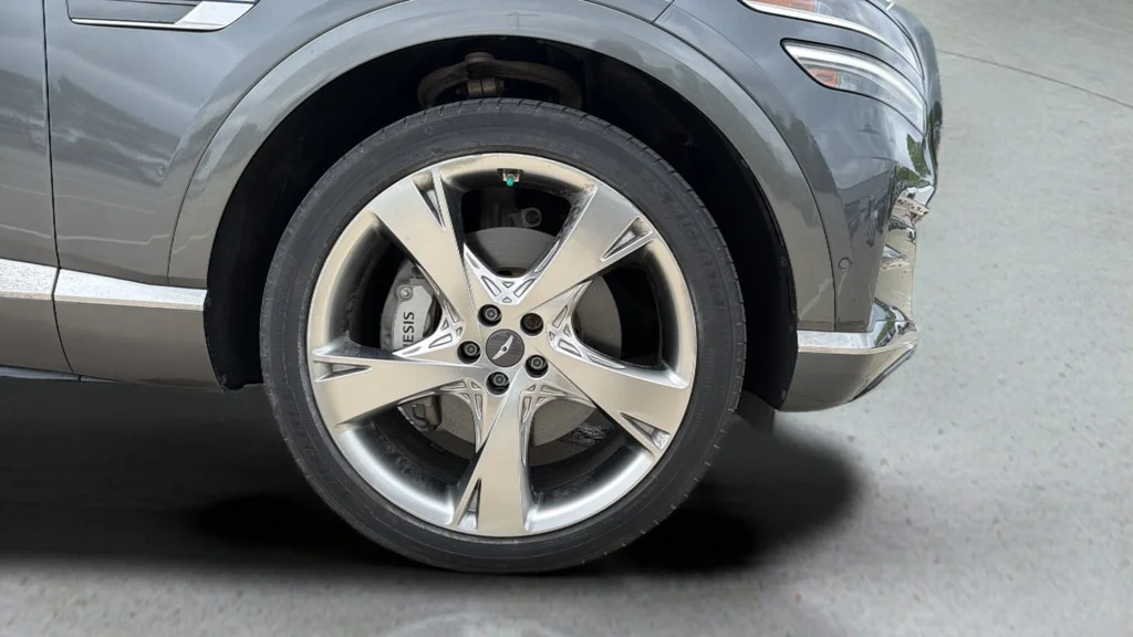 Used 2023 Himalayan Gray Genesis 2.5T image 28
