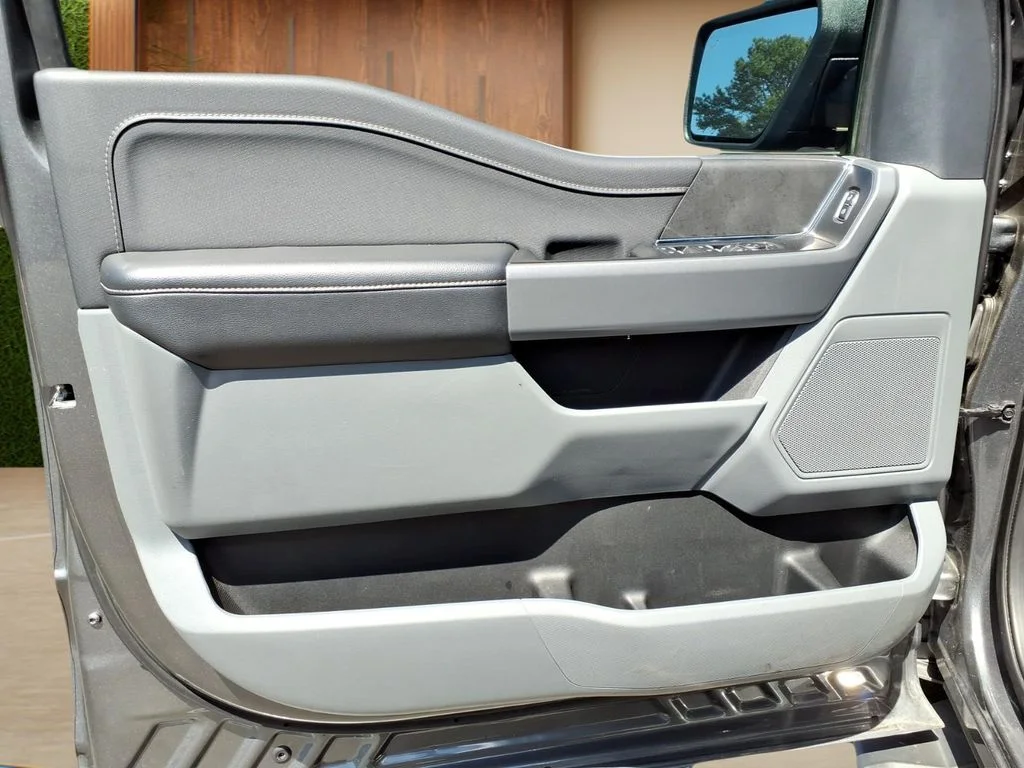 Used 2025 Gray Ford XLT image 19