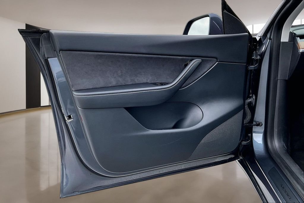 Used 2021 Gray Tesla Long Range image 18