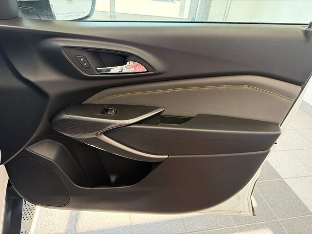Used 2024 White Chevrolet ACTIV image 12