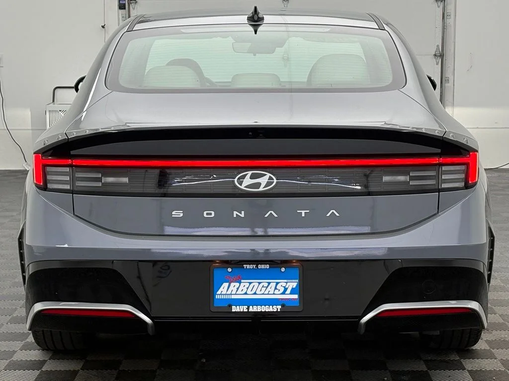 Used 2026 Transmission Blue Hyundai SEL Sport image 7
