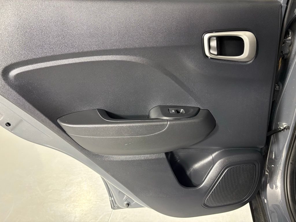 Used 2025 Gray Hyundai SEL image 35
