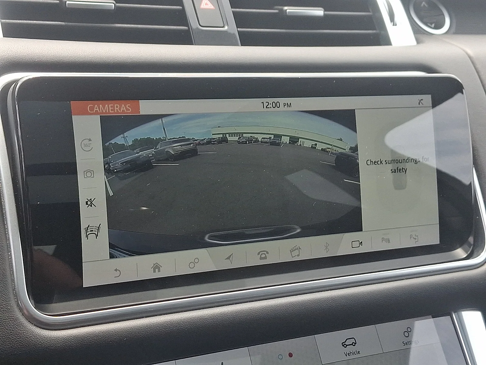 Used 2020 Black Land Rover SVR image 32