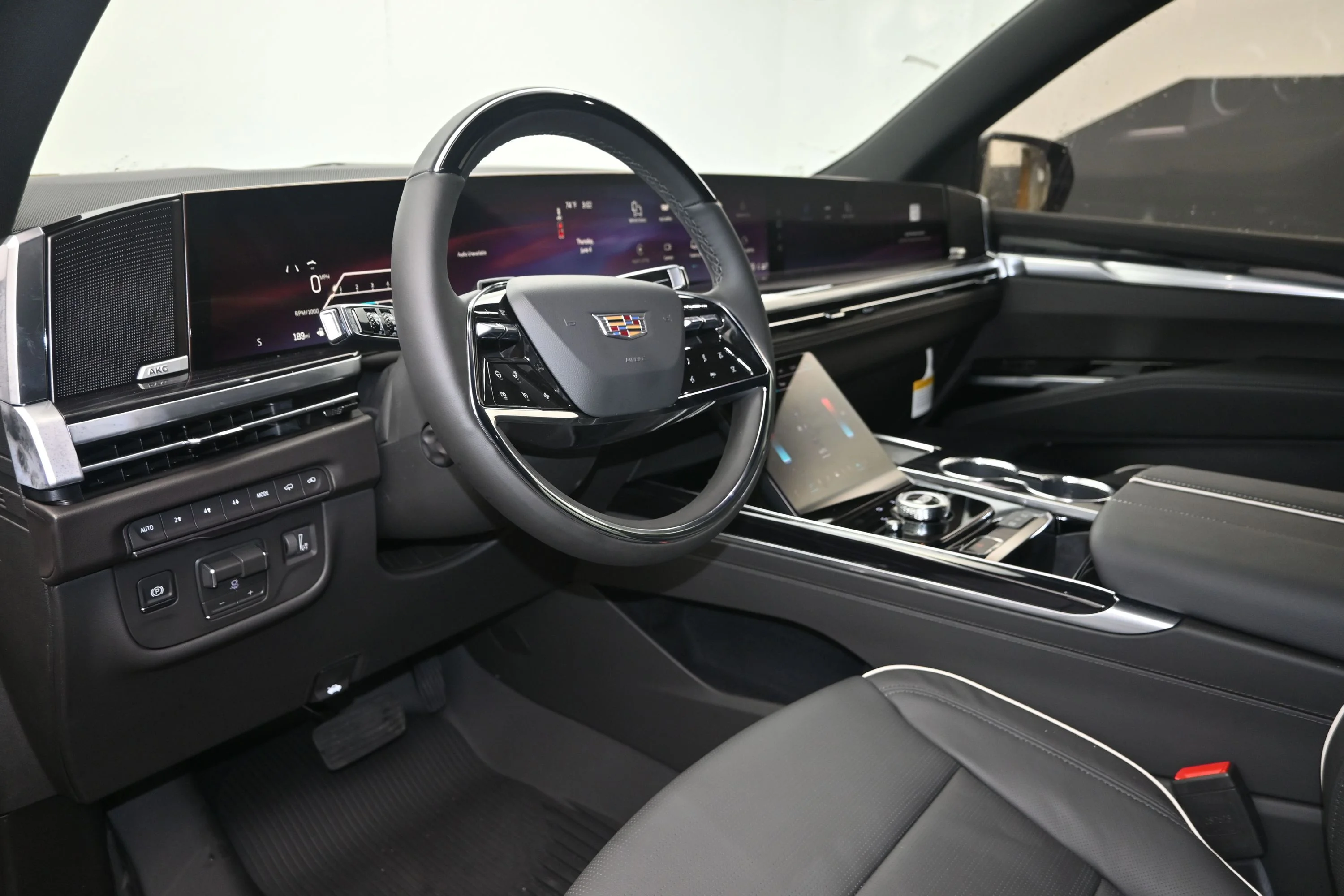 2026 Cadillac Escalade Sport - Photo 7