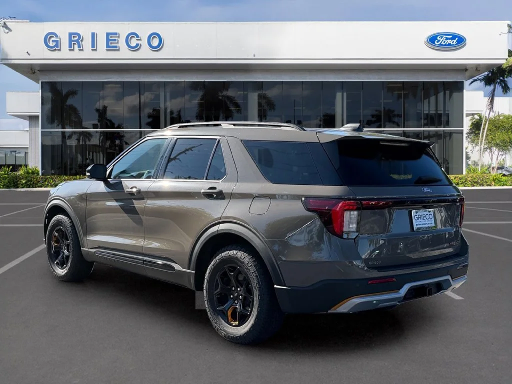 New 2027 Gray Ford Tremor image 5