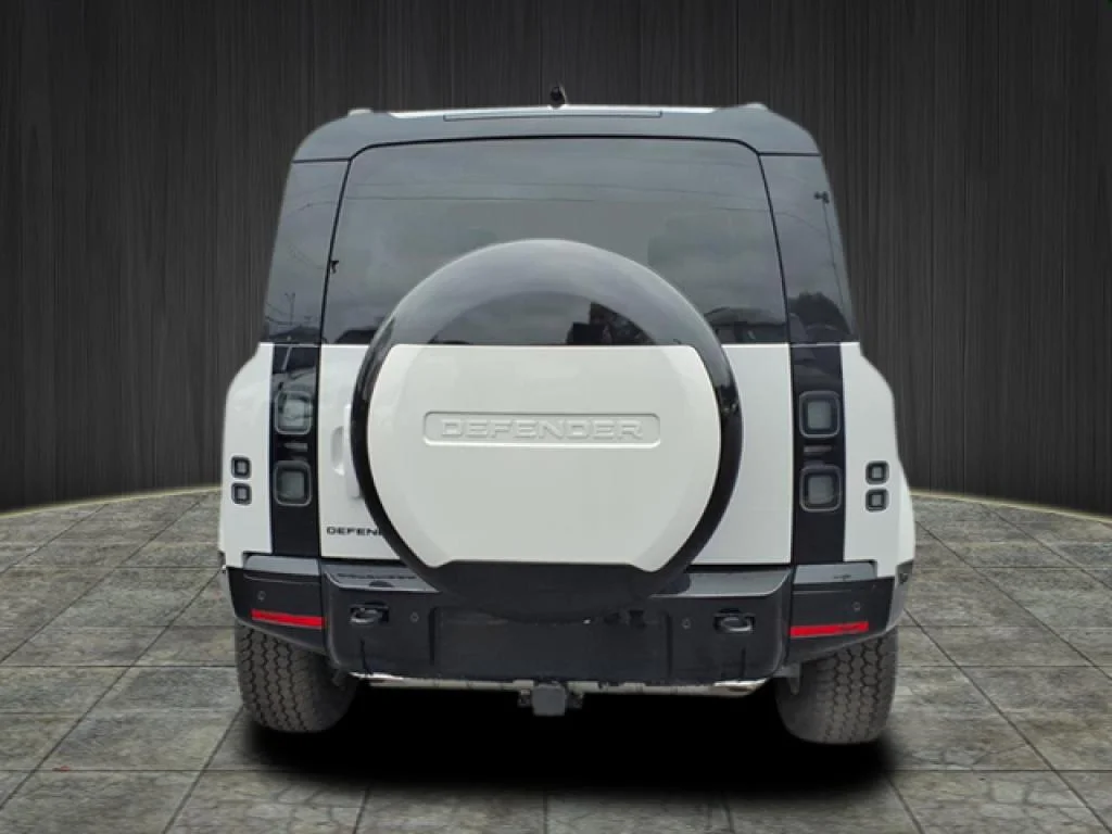 New 2026 Borasco Grey LAND ROVER X-Dynamic SE image 3