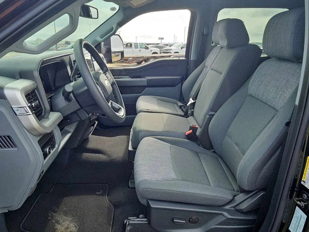 2025 Ford F-250 Super Duty XLT - Photo 27