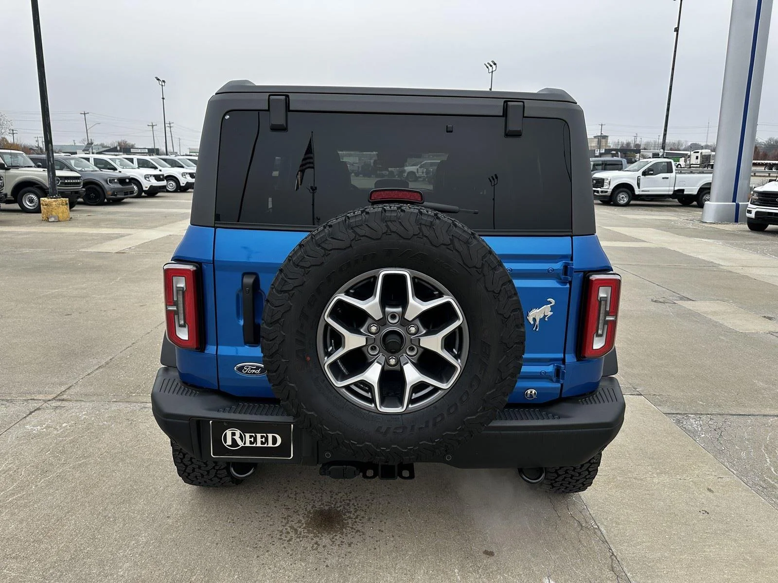 New 2025 Velocity Blue Metallic Ford Badlands® image 8
